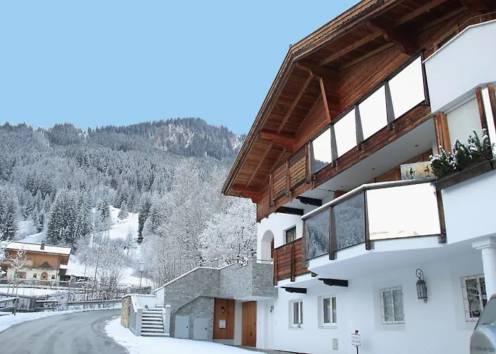 In Near Slopes Apartment