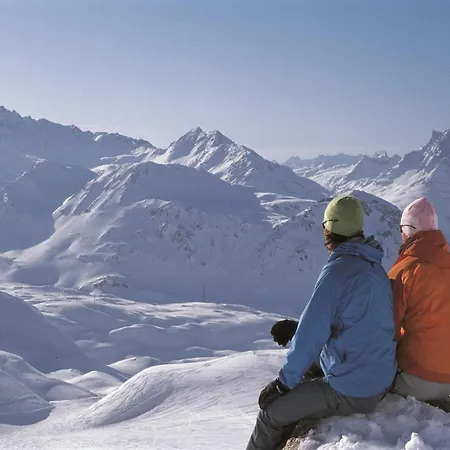 Near The Hahnenkamm Cable Car Апартаменты Кицбюэль